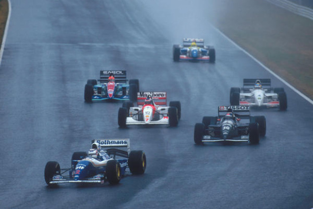 Foto zur News: 1994: Ein Japan-Grand-Prix für die Ewigkeit