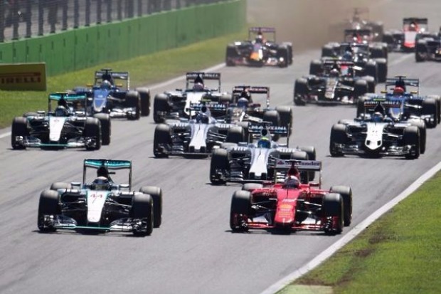 Foto zur News: Rennvorschau Monza: Hamilton-Kurs fordert Nico Rosberg