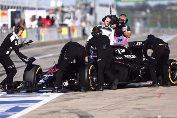 Foto zur News: McLaren & Ferrari: Was ist mit diesen Teams bloß los?