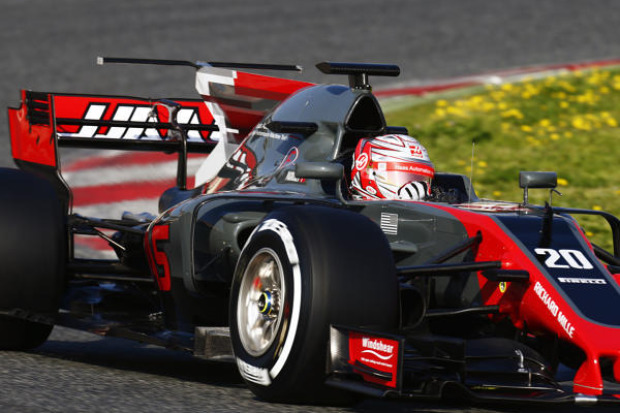 Foto zur News: Haas mit solidem Auftakt: Magnussen crasht und wird Vierter
