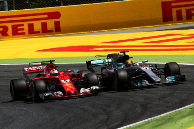 Foto zur News: Lewis Hamilton will keinen Psychokrieg mit Sebastian Vettel