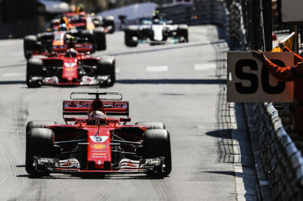 Foto zur News: Sebastian Vettel: Kann verstehen, dass Kimi sauer ist