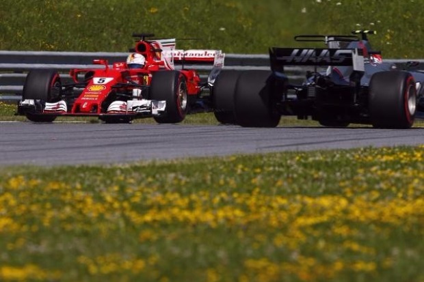 Foto zur News: Ferrari dreht meiste Runden für die Erkenntnis: "Auto hält"