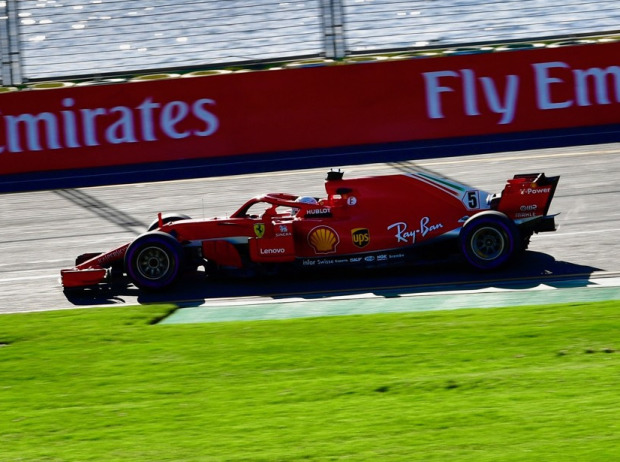 Foto zur News: Trotz Quali-Pleite: Vettel hält Sieg in Melbourne für möglich