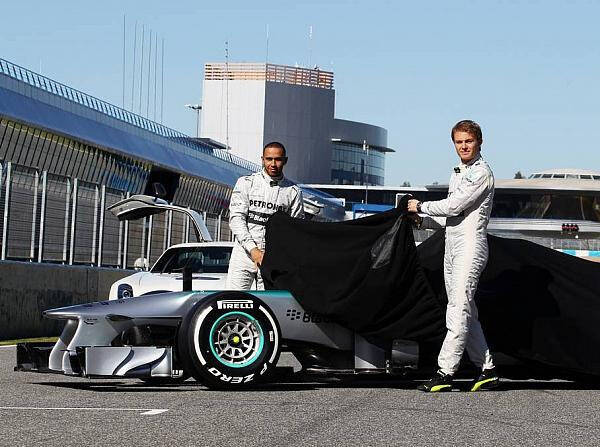 Foto zur News: 2014: "Hässlicher" Red Bull, aber wohlgeformter Mercedes?