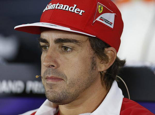 Foto zur News: Alonsos Bahrain-Jubel galt angeblich den Mechanikern