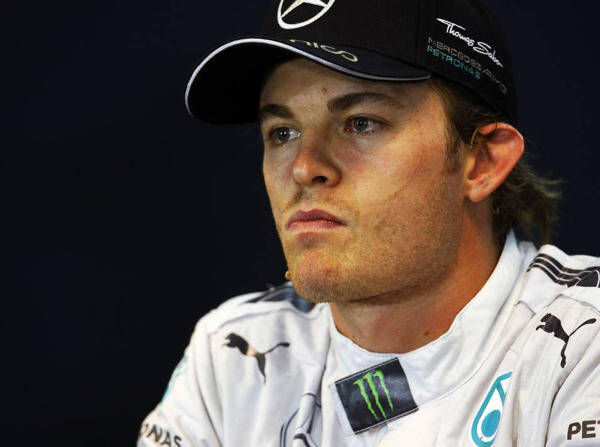 Foto zur News: Nach Hamilton-Kollision: Strafe für Rosberg?