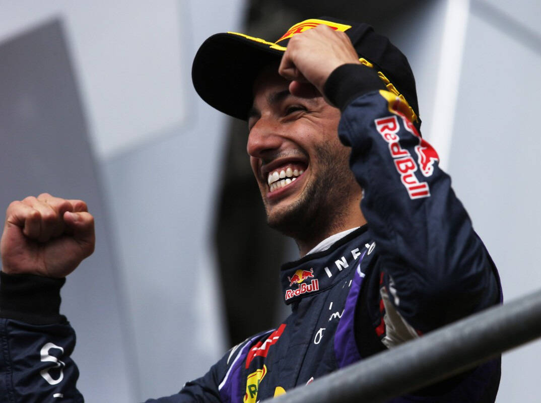 Foto zur News: Red-Bull-Pilot Daniel Ricciardo: "Hätte gern den großen Pokal"