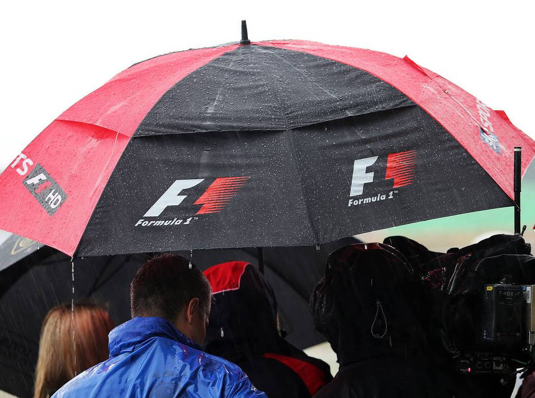 Foto zur News: FIA entscheidet: Kein Rennen am Samstag!