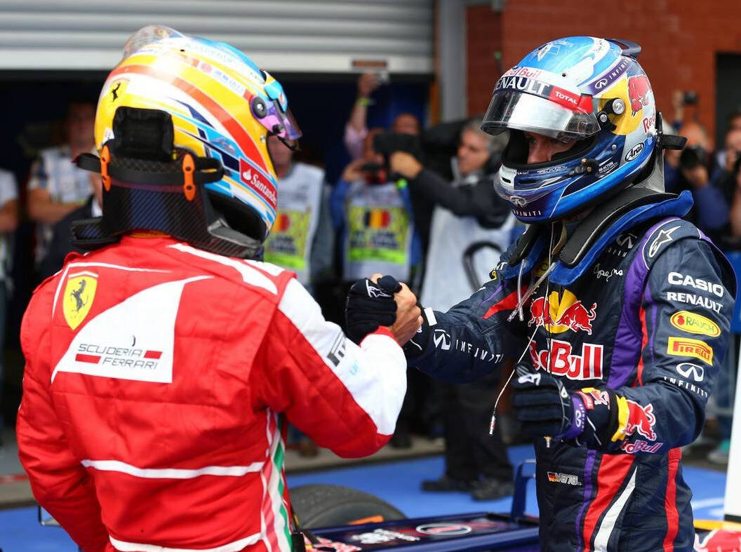 Foto zur News: Ferrari #AND# Alonso: Der unsichtbare Dritte?