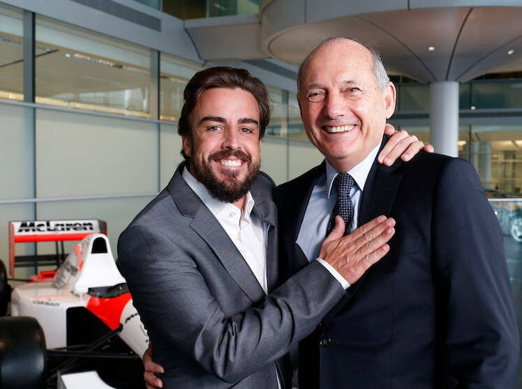 Foto zur News: McLaren-Star Fernando Alonso: Mercedes ist tabu?