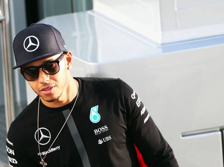 Foto zur News: Neuer Vertrag für Lewis Hamilton: Woran hakt es?