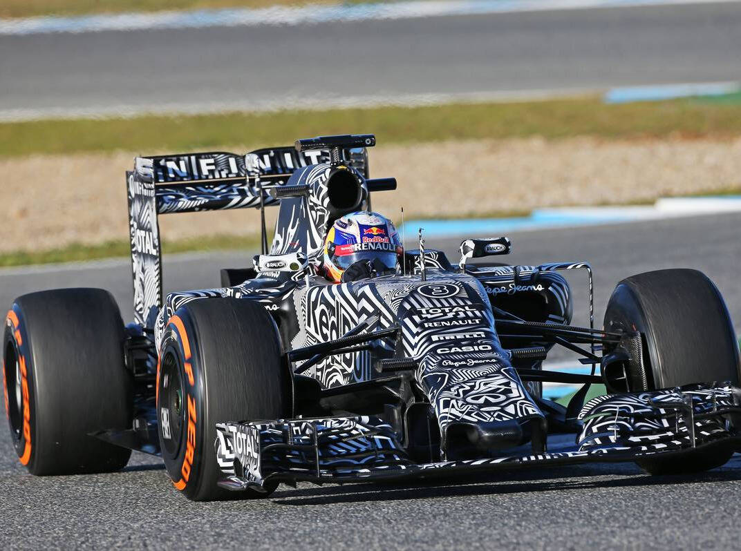 Foto zur News: Ricciardo trotzt Defekten: "Guter erster Tag"
