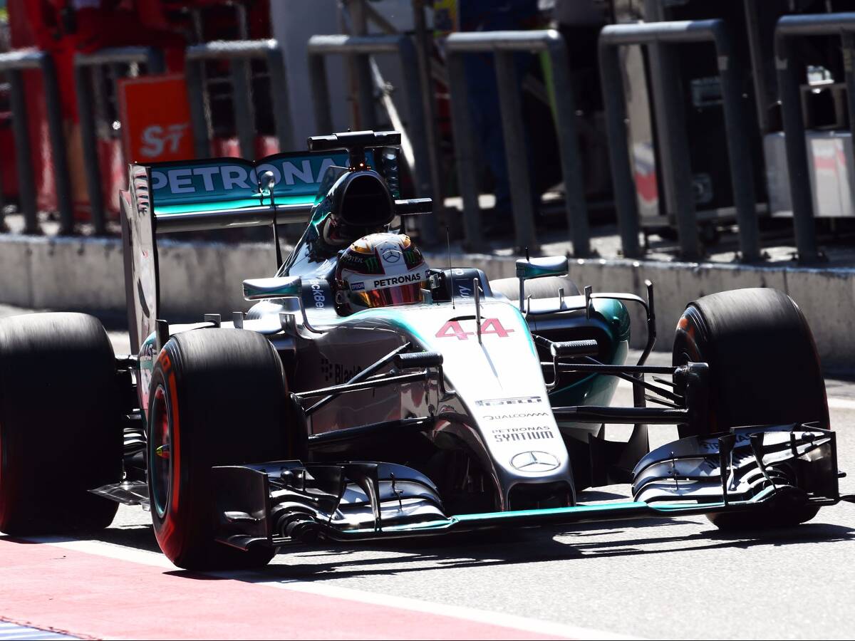 Foto zur News: Ausfall im Formel-1-Training: Motorproblem bei Lewis Hamilton