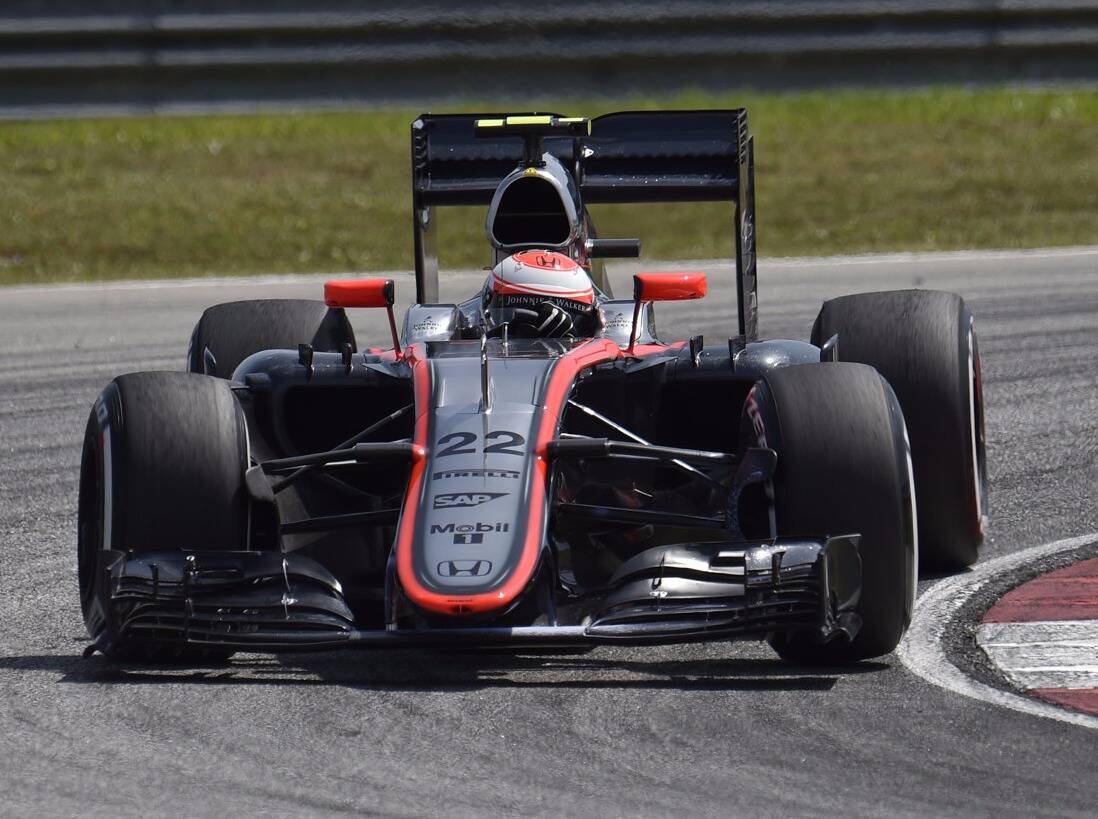 Foto zur News: Honda wechselt Antriebseinheit am Auto von Jenson Button