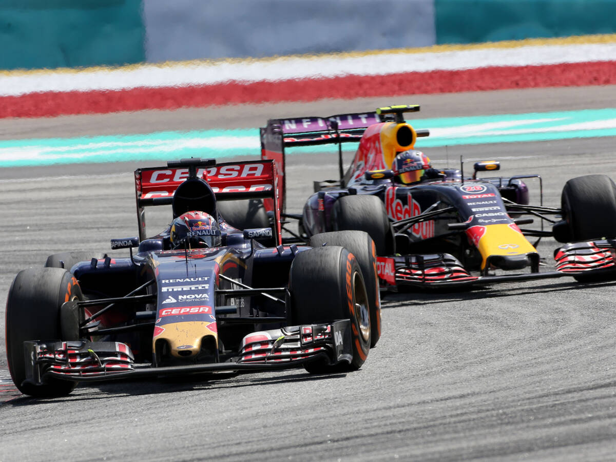 Foto zur News: Max Verstappen: Punkte in der Formel 1, Rücksitz im Auto