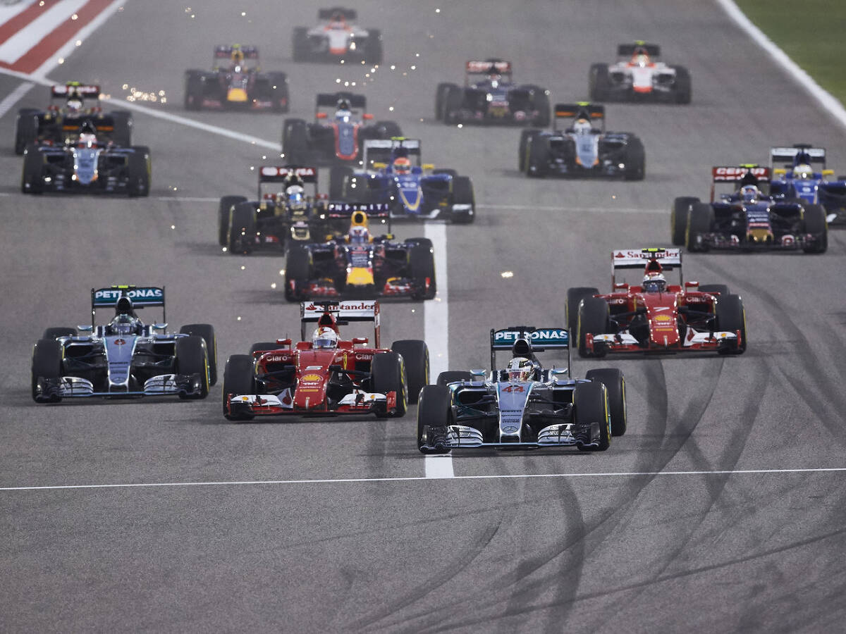 Foto zur News: Niki Lauda: Ferrari dank 45 PS mehr auf Mercedes-Niveau
