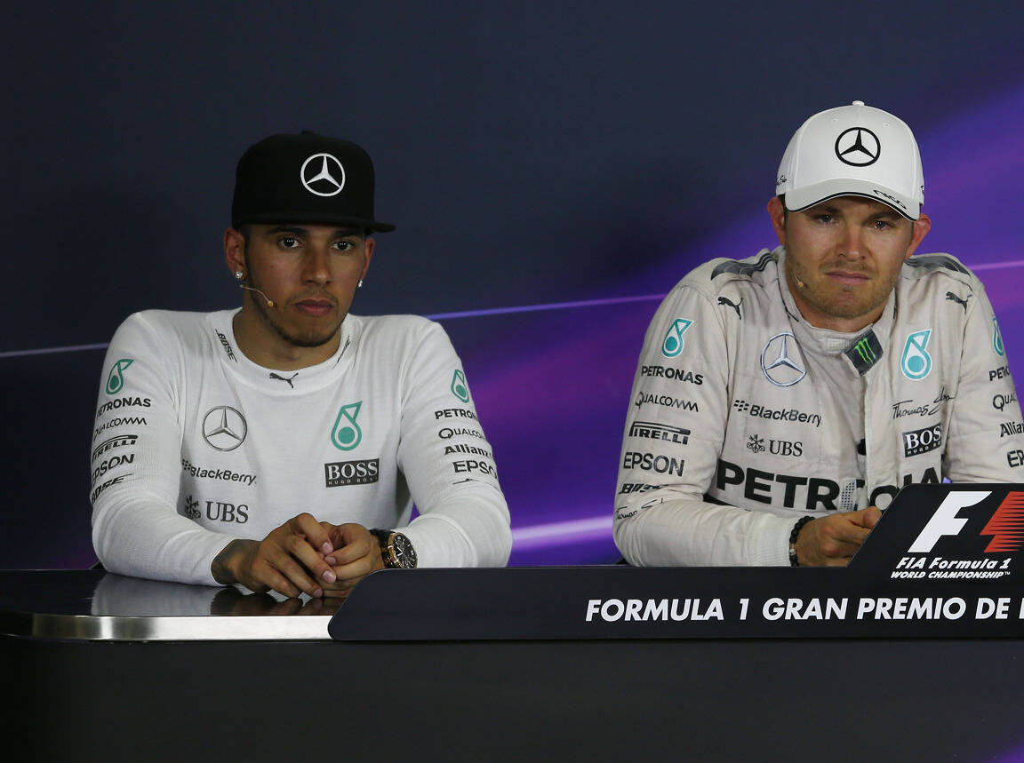 Foto zur News: Prost: Lewis Hamiltons Gehalt ein Nachteil für Nico Rosberg