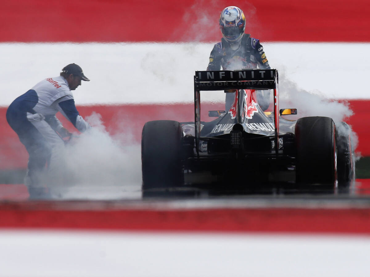 Foto zur News: Red-Bull-Teamchef: Daniel Ricciardo bleibt!