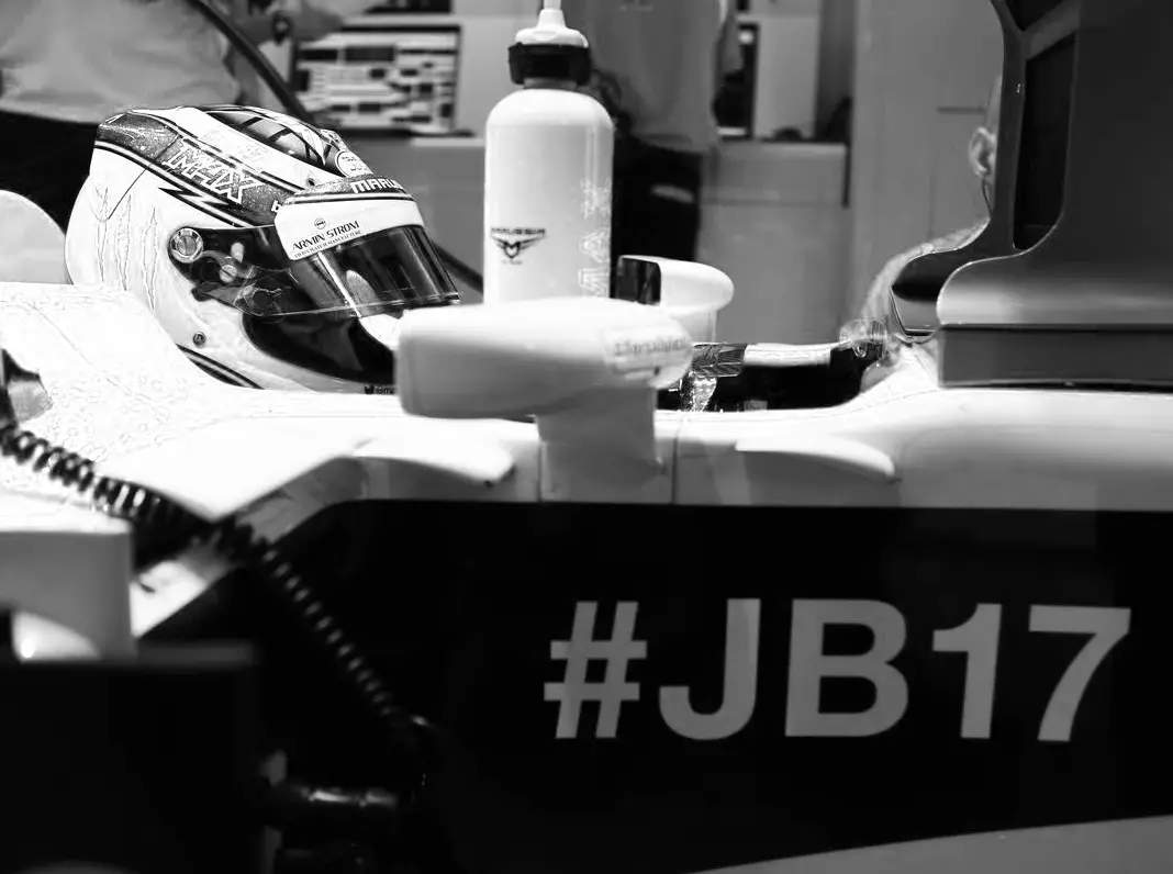 Max Chilton Foto zur News: Zu Ehren Bianchis: FIA vergibt Startnummer 17 nicht mehr