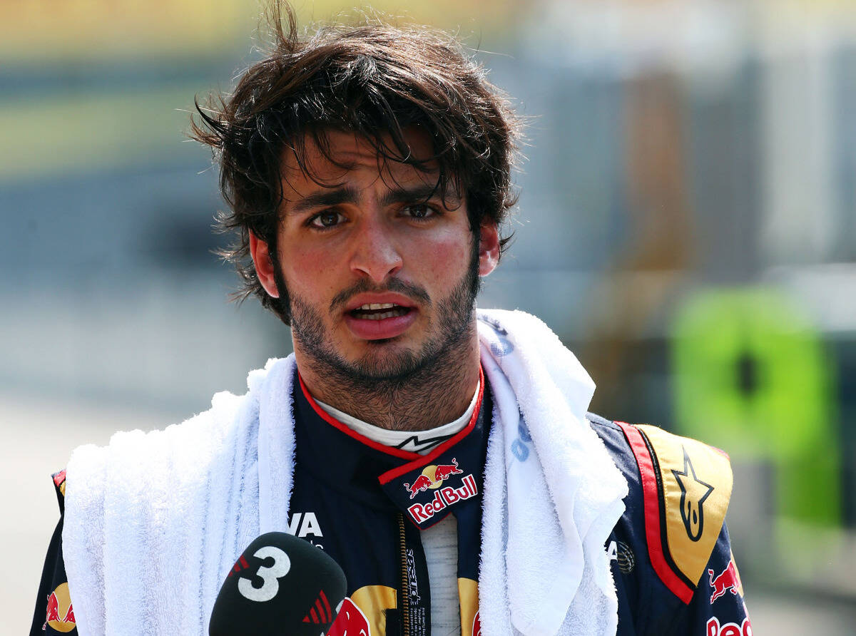 Foto zur News: Carlos Sainz fühlt sich bei Toro Rosso benachteiligt