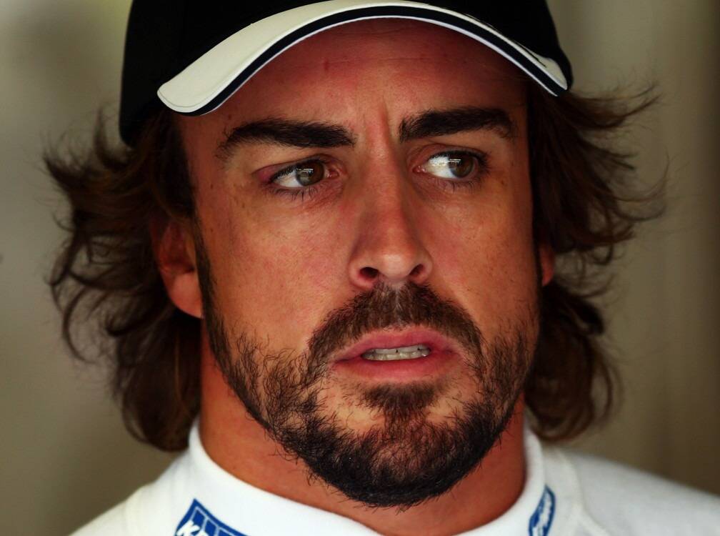 Foto zur News: Alonso: "McLaren hat das beste Chassis nach Red Bull"