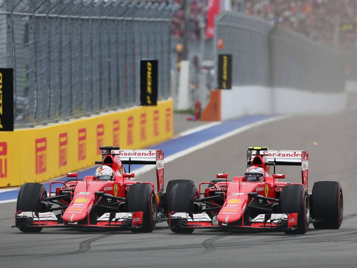 Foto zur News: Vettel nach heißem Räikkönen-Duell: "Stallorder wäre falsch"