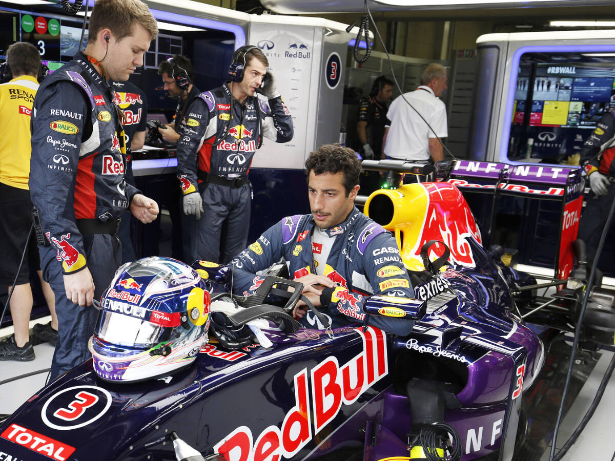 Foto zur News: Red Bull rüstet zurück: Ricciardo in Abu Dhabi mit altem Motor