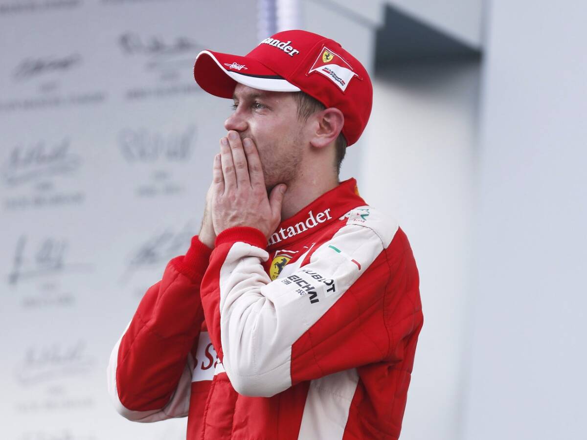 Foto zur News: Startprobleme bei Ferrari: Vettels Weg vom Fan zum Bäcker