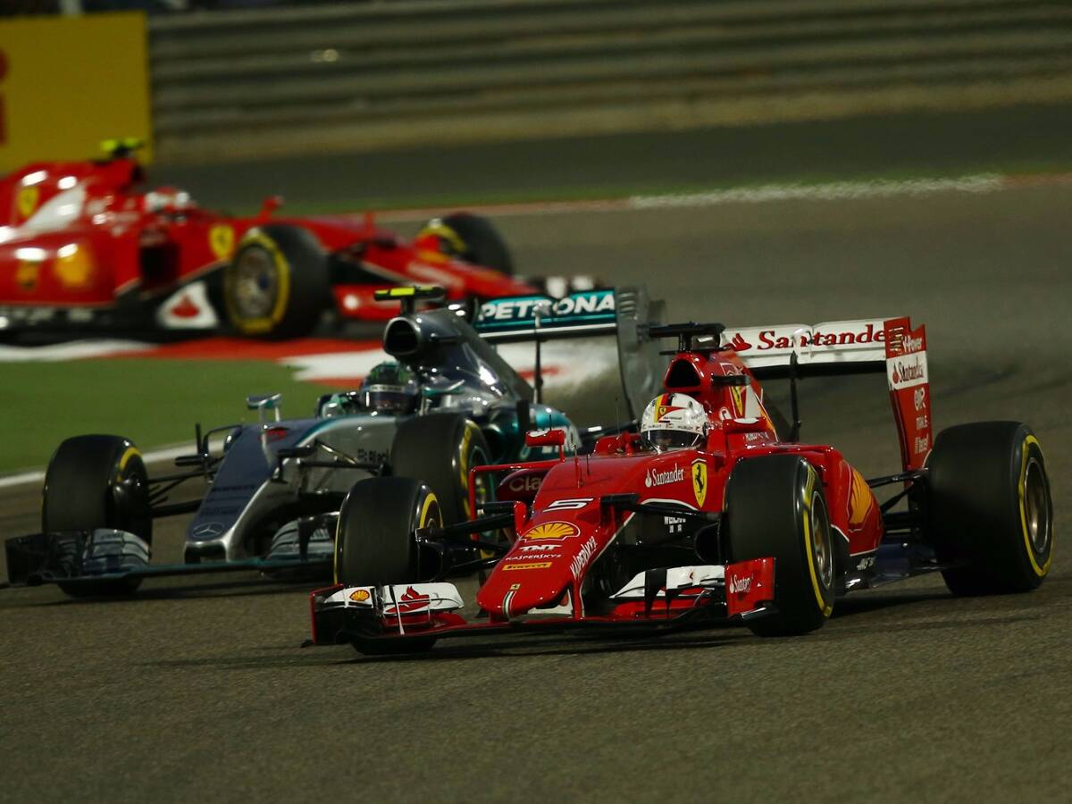 Foto zur News: Formel 1 2016: Mercedes fürchtet Ferrari und McLaren-Honda
