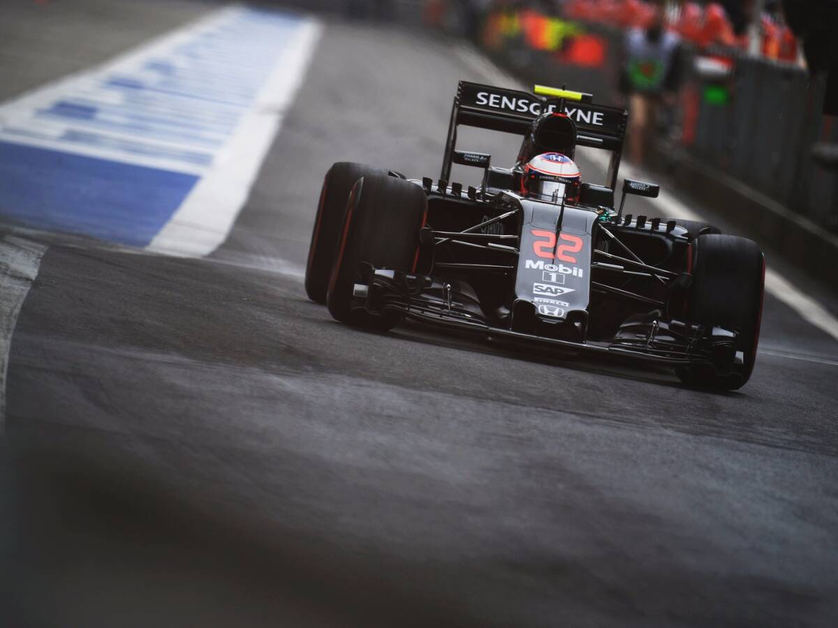 Foto zur News: Nach Lichtblicken: McLaren will Nägel mit Köpfen machen