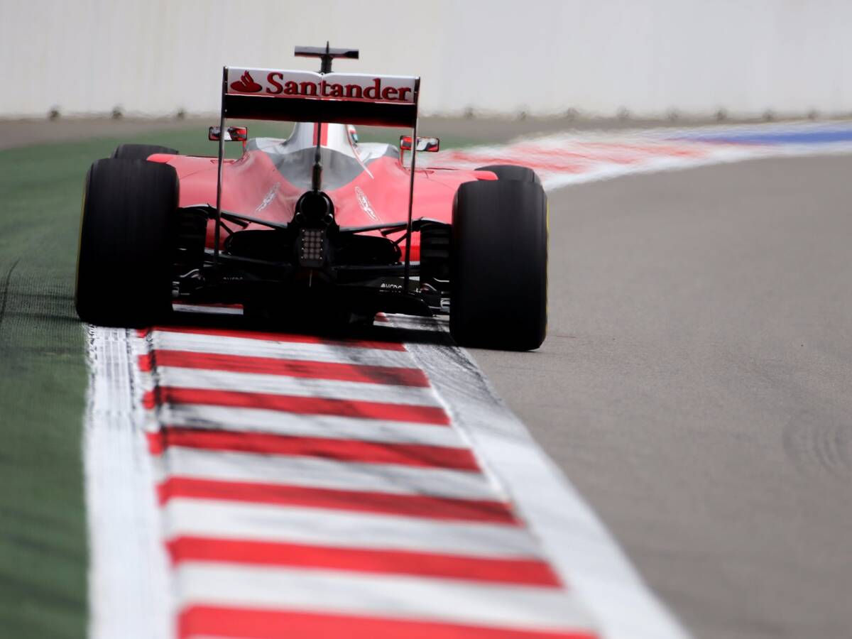 Foto zur News: Dritter Motor bei Sebastian Vettel: Wieso Ferrari so viel riskiert