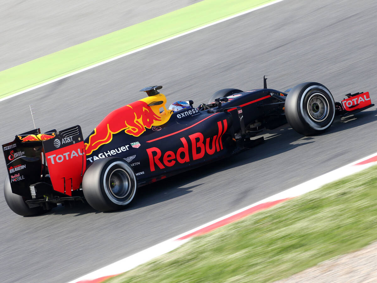 Foto zur News: Formel 1 Test Barcelona: Verstappen knackt Vettel-Zeit nicht