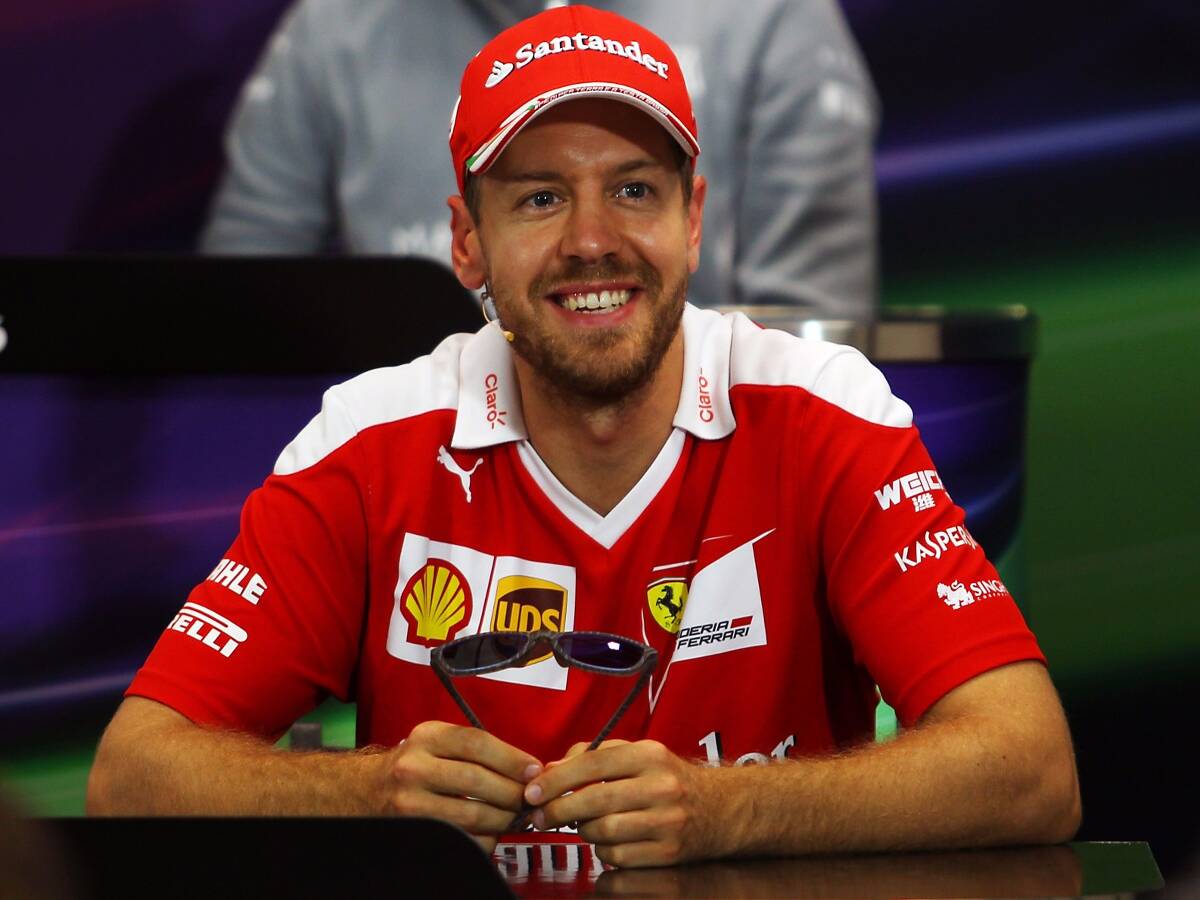 Foto zur News: Vettel scherzt über Ultrasoft: Wie Karnickel beim ersten Date