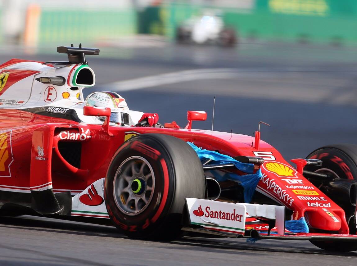 Foto zur News: Kampf mit Plastiktüte: Vettel fordert mehr Mülltonnen für Baku