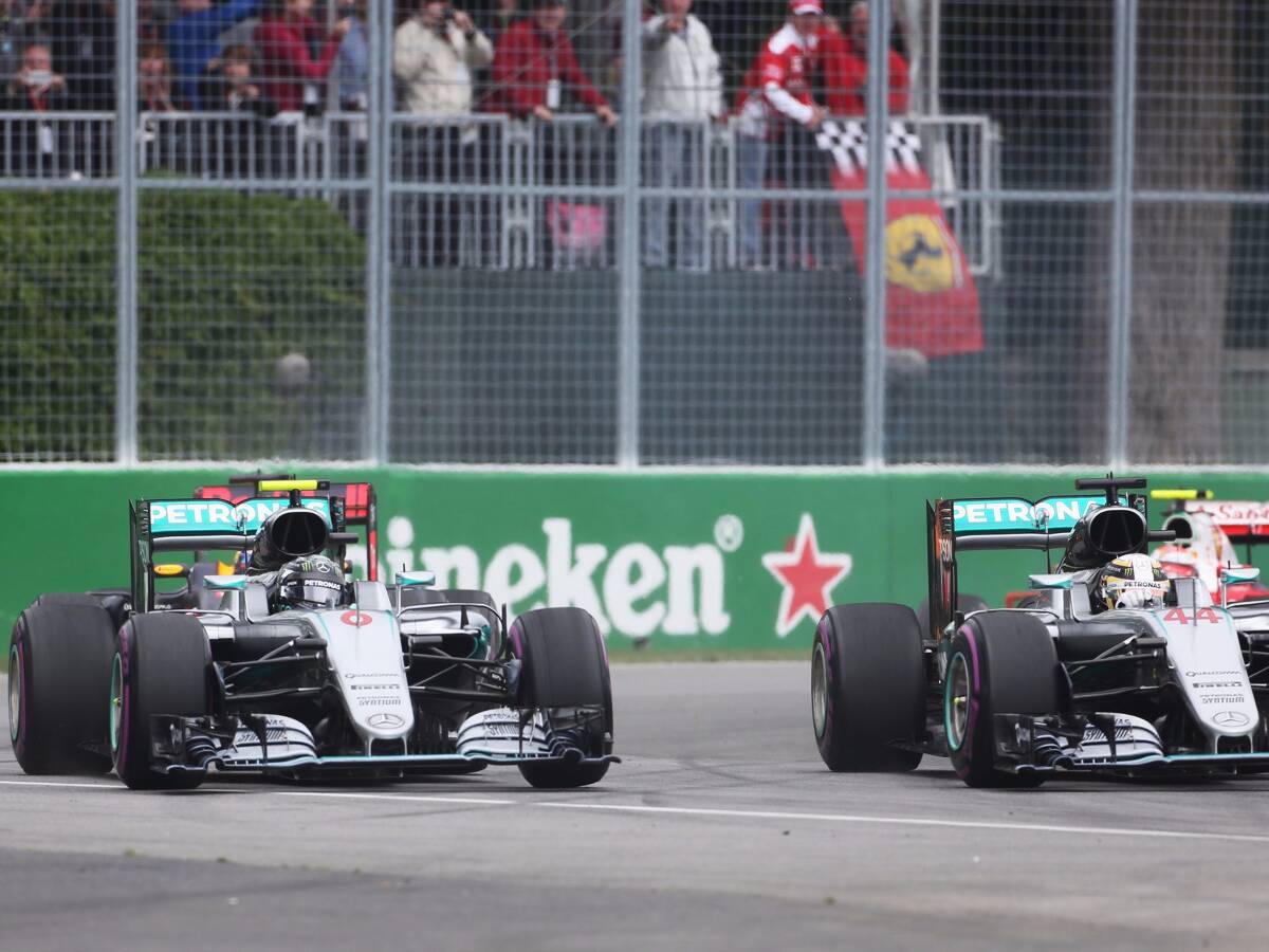 Foto zur News: Mark Webber: Rosberg muss auf Fehler von Hamilton hoffen