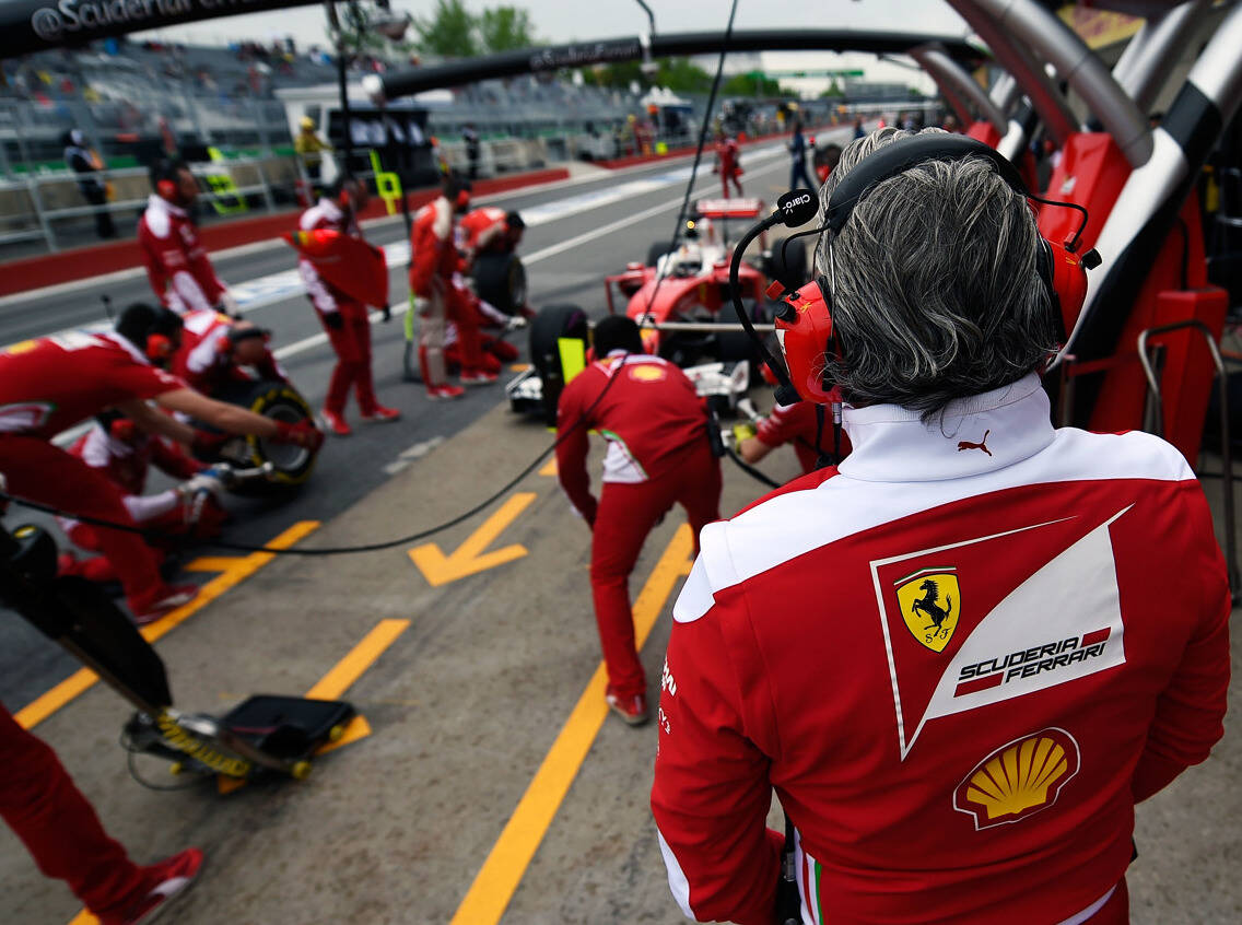 Foto zur News: Ferrari: Frühe Konzentration auf 2017 wäre "verrückt"