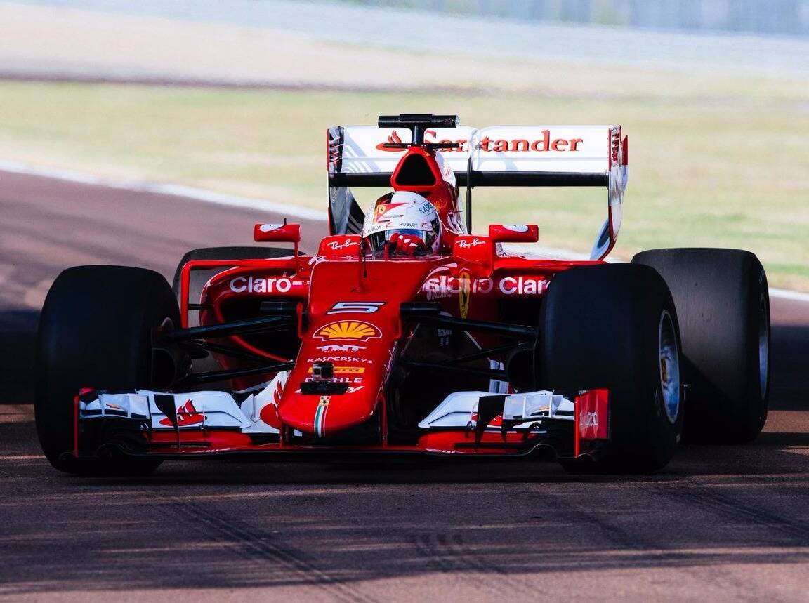 Foto zur News: Toto Wolff glaubt: Ferrari hat früh auf 2017 umgestellt
