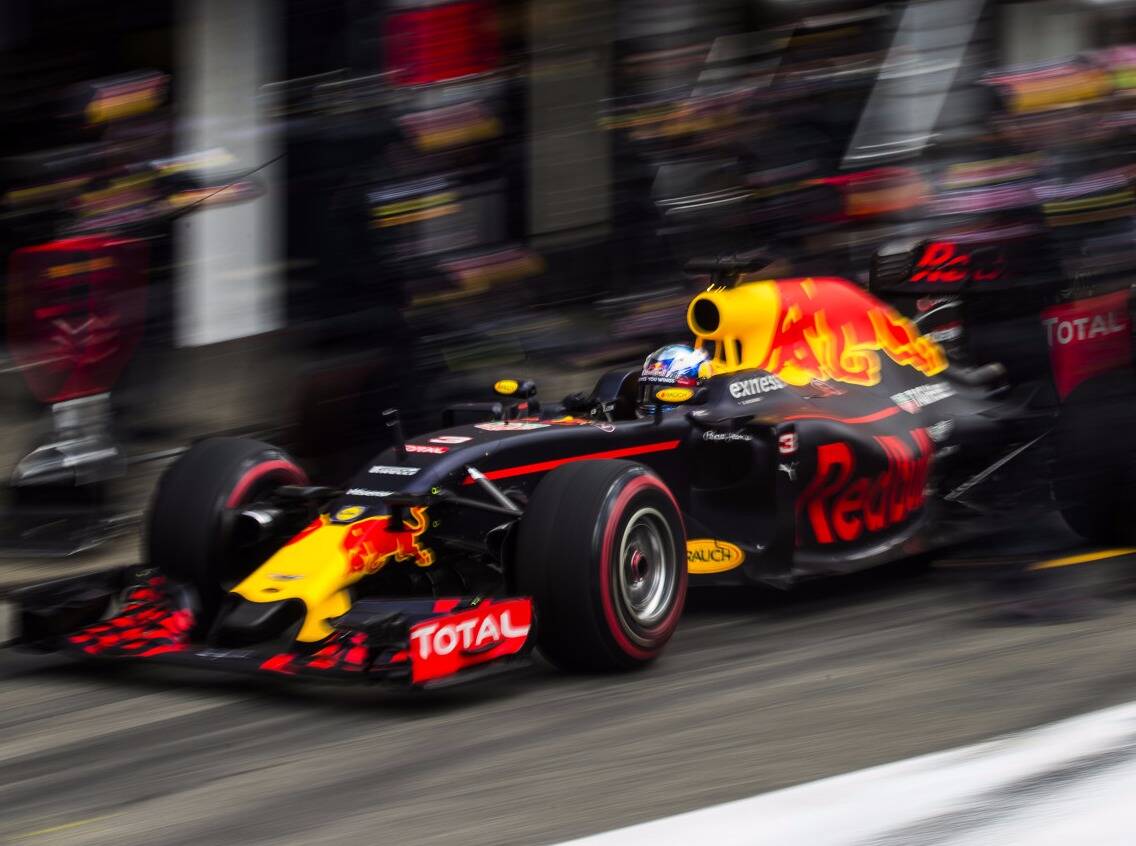Foto zur News: Regeländerungen 2017: McLaren hat vor Red Bull Angst