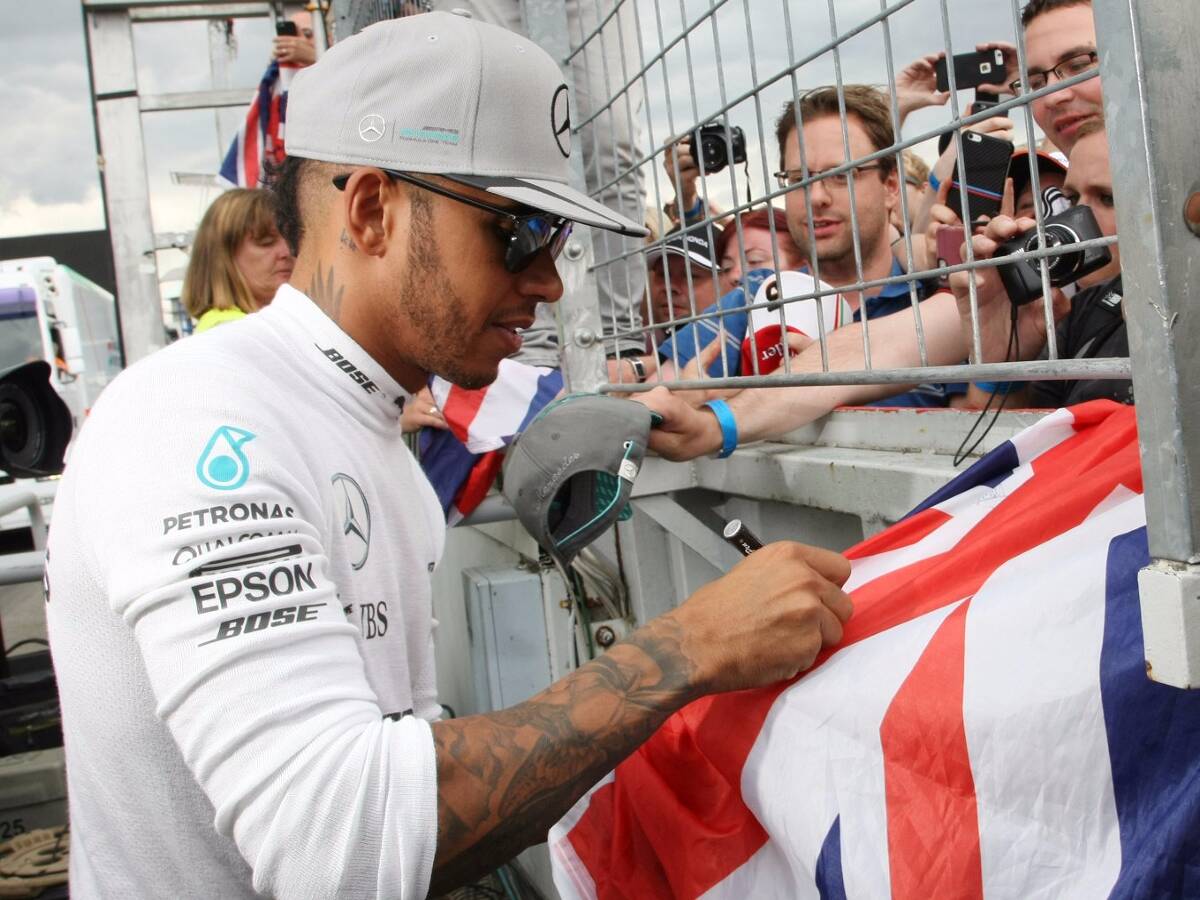 Foto zur News: Mercedes bestätigt: Hamilton nimmt Motorenstrafe in Spa