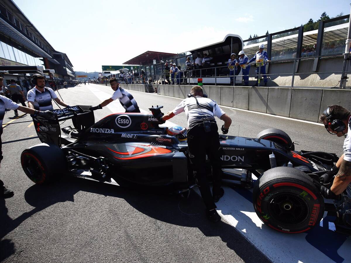 Foto zur News: Alonso-Defekt: Honda gesteht "Fehleinschätzung" ein