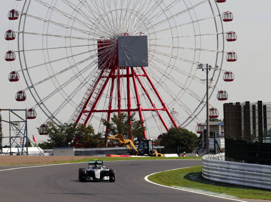 Foto zur News: Formel 1 Suzuka 2016: Rosberg gewinnt erstes Kräftemessen
