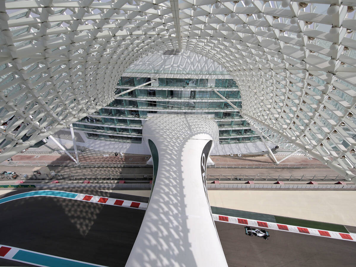 Foto zur News: Formel 1 Abu Dhabi 2016: Auftakt geht an Lewis Hamilton