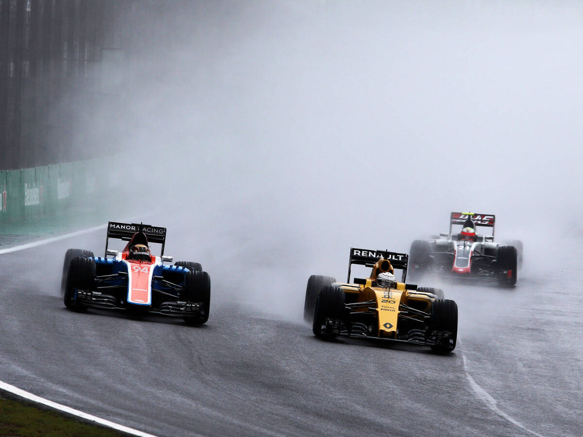 Foto zur News: Wegen Breitreifen: Droht der Formel 1 ein Blindflug bei Regen?