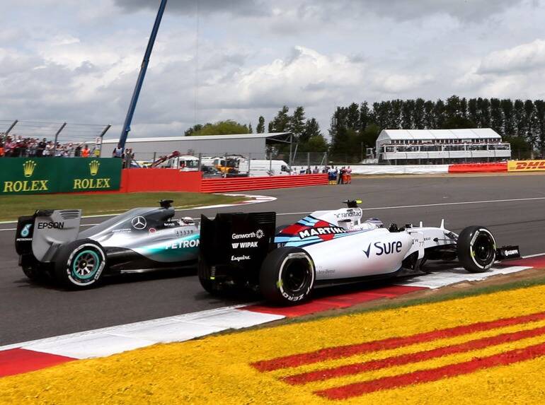 Foto zur News: Lewis Hamilton: "Bin gespannt, wie weit Valtteri Bottas geht"