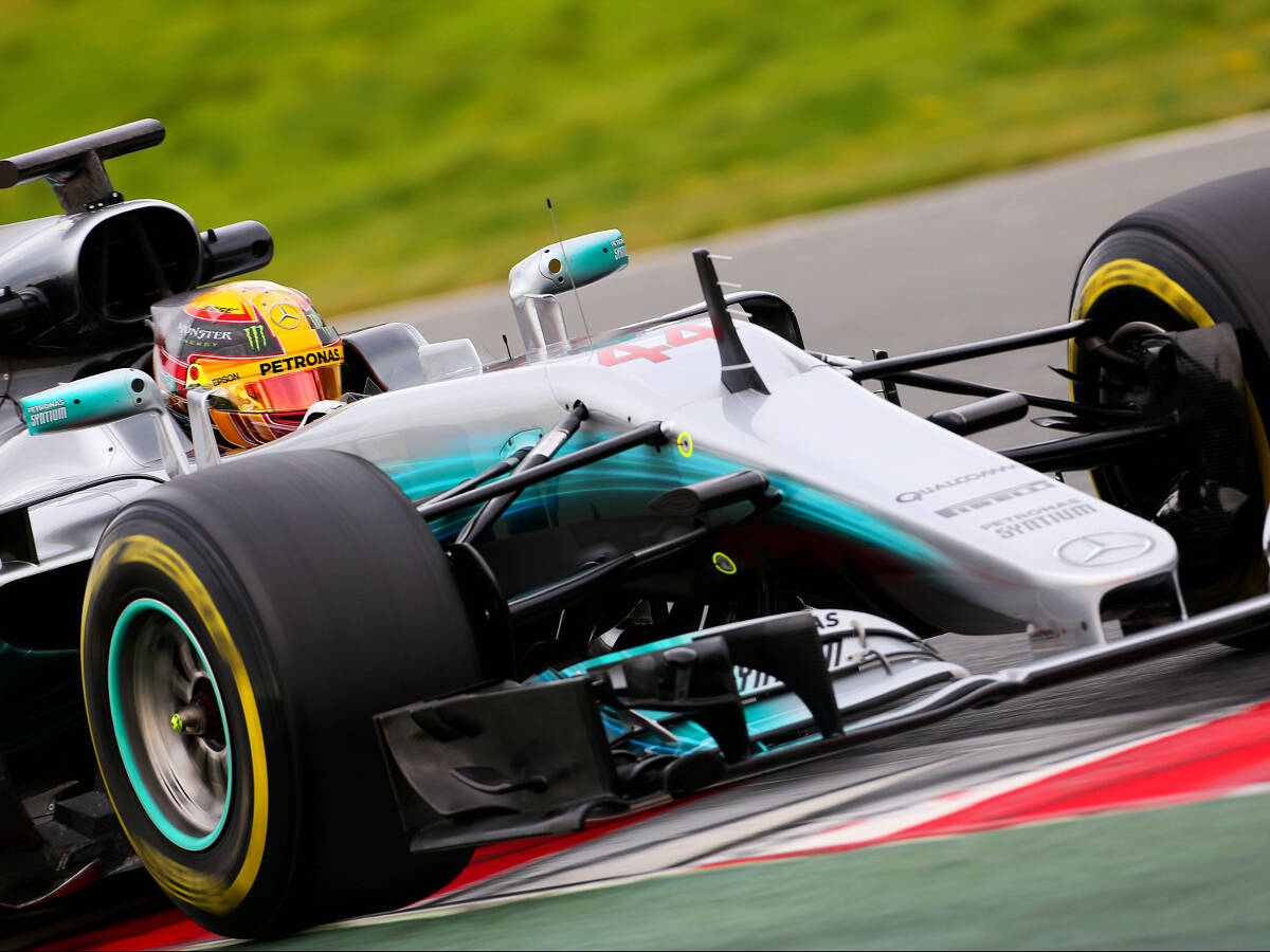 Foto zur News: Formel-1-Tests 2017: Mercedes lässt wahre Stärke aufblitzen