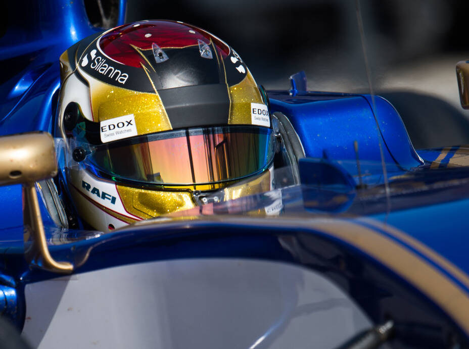 Foto zur News: Pascal Wehrlein: Mercedes-Stern auf dem Helm überklebt
