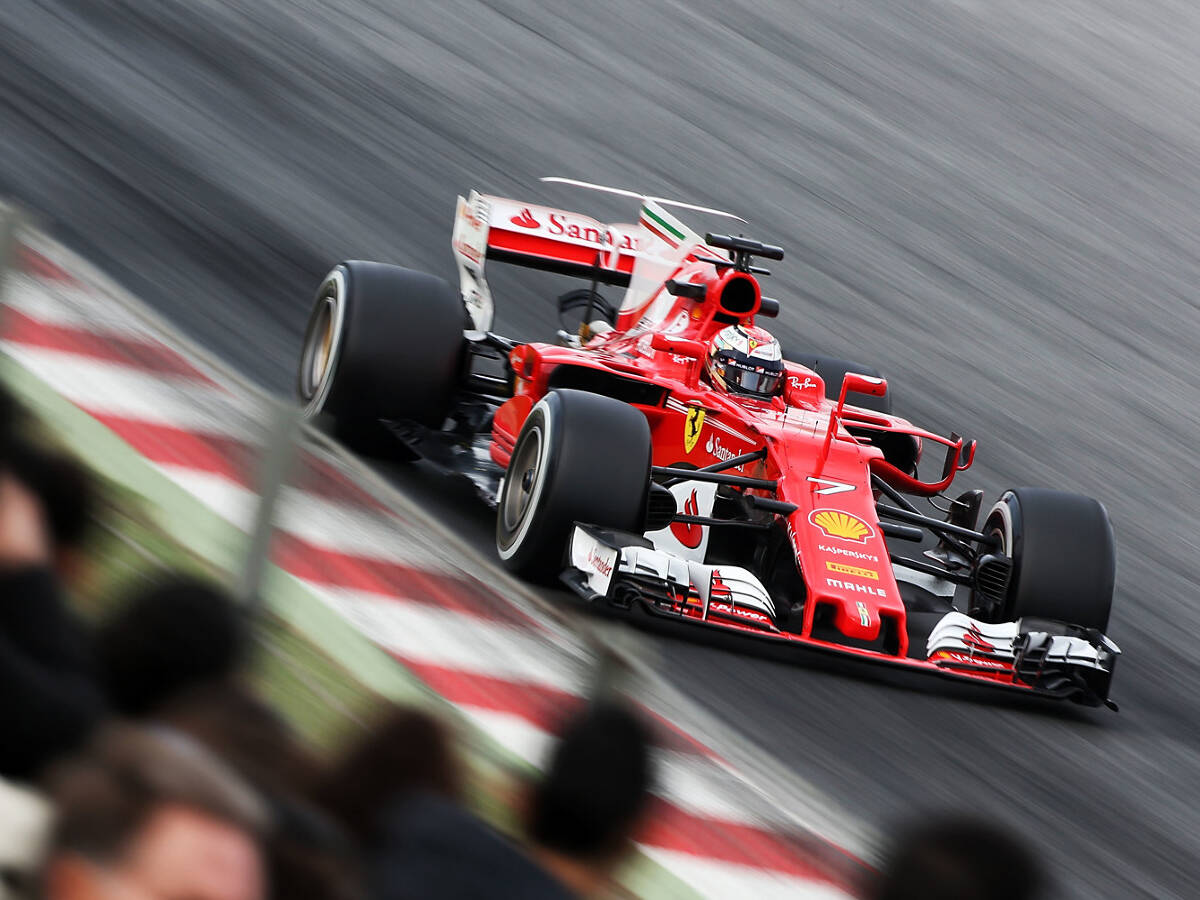 Foto zur News: Formel-1-Tests 2017: Ferrari und Räikkönen in anderer Galaxie