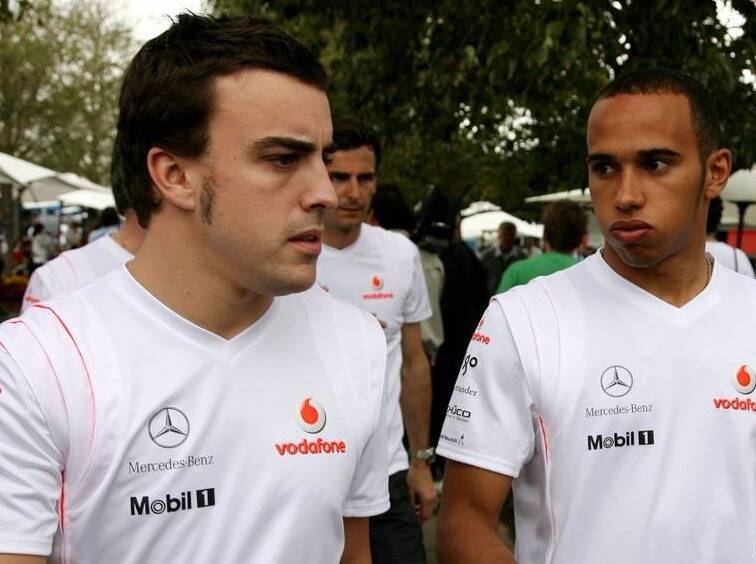 Foto zur News: Hamilton gibt zu: "Krieg der Sterne" mit Alonso war "vergiftet"