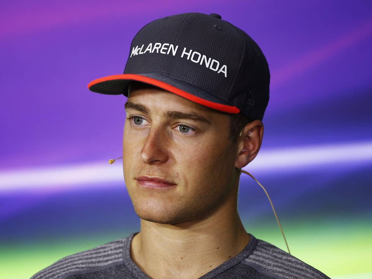 Foto zur News: Stoffel Vandoorne: Fahre kaum anders als Hamilton und Vettel